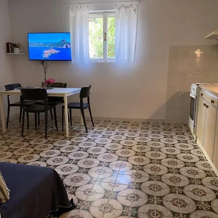 Holiday home Maslinica, Otok Solta, Whole House With Teracce