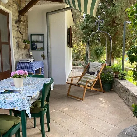 Holiday home Maslinica, Otok Solta, Whole House With Teracce *